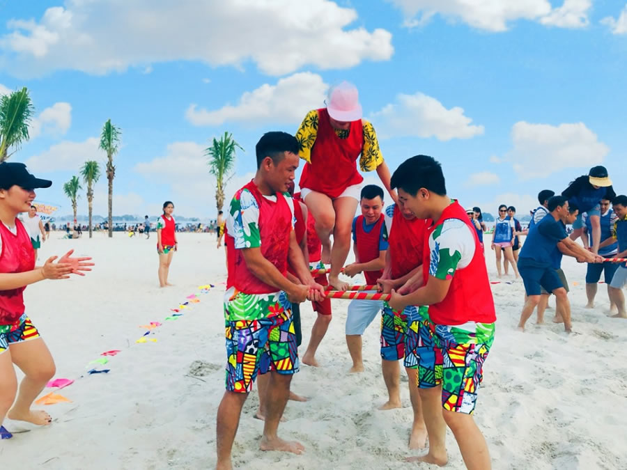 Tổ chức sự kiện teambuilding tại biển Cửa Lò Nghệ An